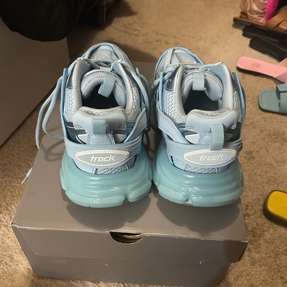 Balenciaga Sneakers - Picture 6 of 7